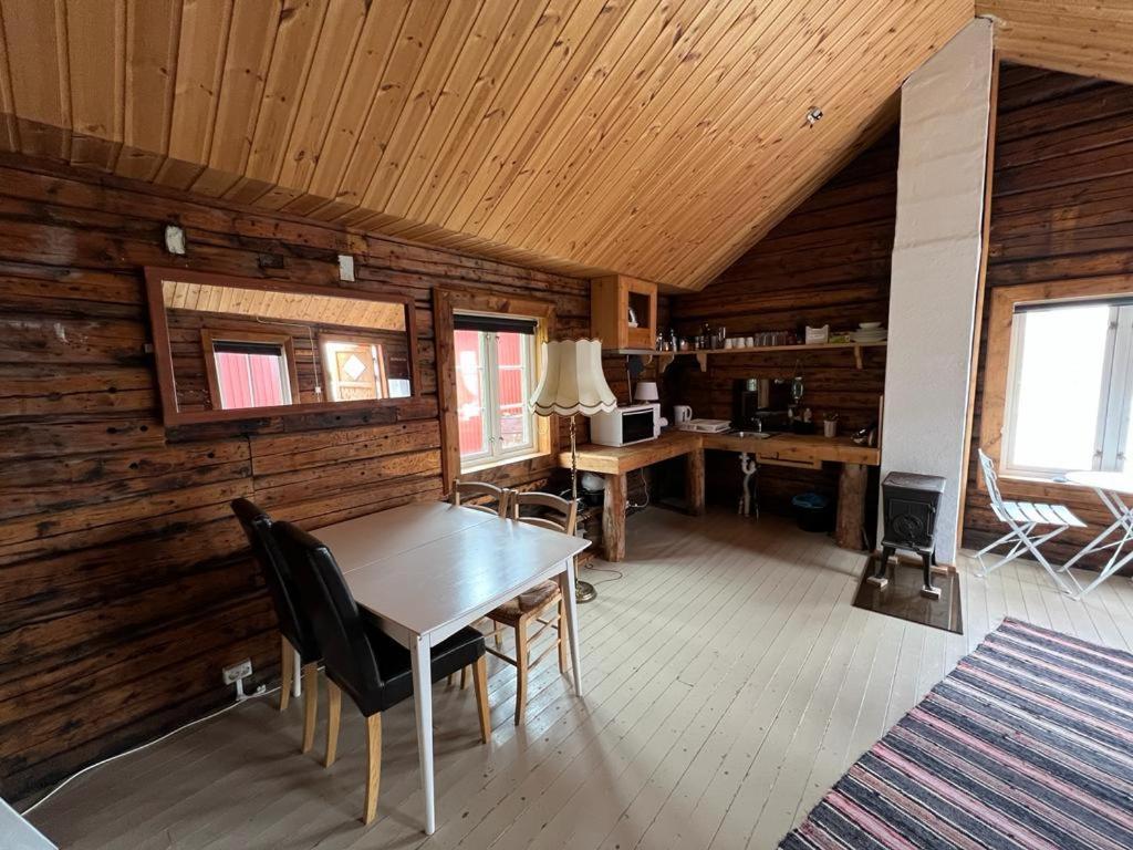 Real Fisherman'S Cabins In Ballstad, Lofoten Buitenkant foto